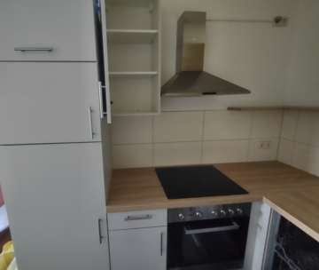 Altersgerechte 3-Raum-Wohnung mit Balkon, 98527 Suhl, Wohnung
