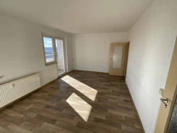 Dreiraumwohnung mit tollem Blick, 98527 Suhl, Wohnung