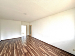 Wohnzimmer - Sanierte 3-Raum-Wohnung im ruhiger Lage