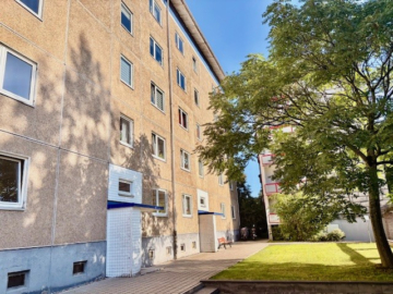 Sanierte 2-Raum-Wohnung im Zentrum mit Aufzug, 98527 Suhl, Wohnung