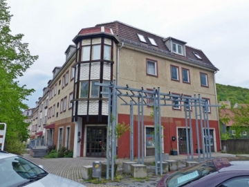 Schöne 3-Raum-Dachwohnung in bester Citylage, 98527 Suhl, Wohnung