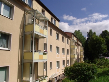 Gemütliche 2-Raum-Wohnung mit Balkon, 98527 Suhl, Erdgeschosswohnung