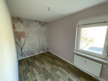 Stopp !!! 2 Zimmer zahlen – 3 Zimmer mieten, 98527 Suhl, Erdgeschosswohnung