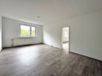 Wohnzimmer - Großzügige 3-Raum-Wohnung in der Aue