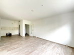 Wohnzimmer - Großzügige 3-Raum-Wohnung in der Aue
