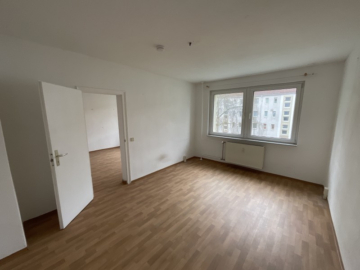 Gemütliche 2-Raum-Wohnung in ruhiger Lage, 98529 Suhl, Wohnung
