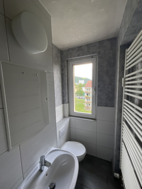 Ruhige 3-Raum-Wohnung in sonniger Lage, 98529 Suhl, Wohnung